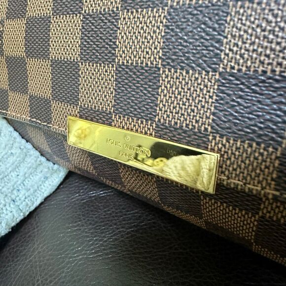 Louis Vuitton Favorite MM Crossbody Bag Damier Ebene - Picture 3 of 16
